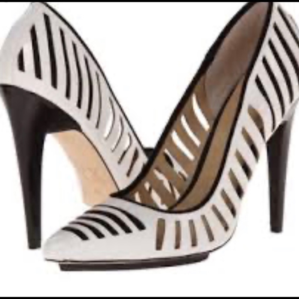 Gx by Gwen Stefani Black & White 4 1/2 inch Heels